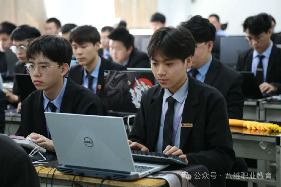 八維職業學校就業風向標引領未來的職業之旅